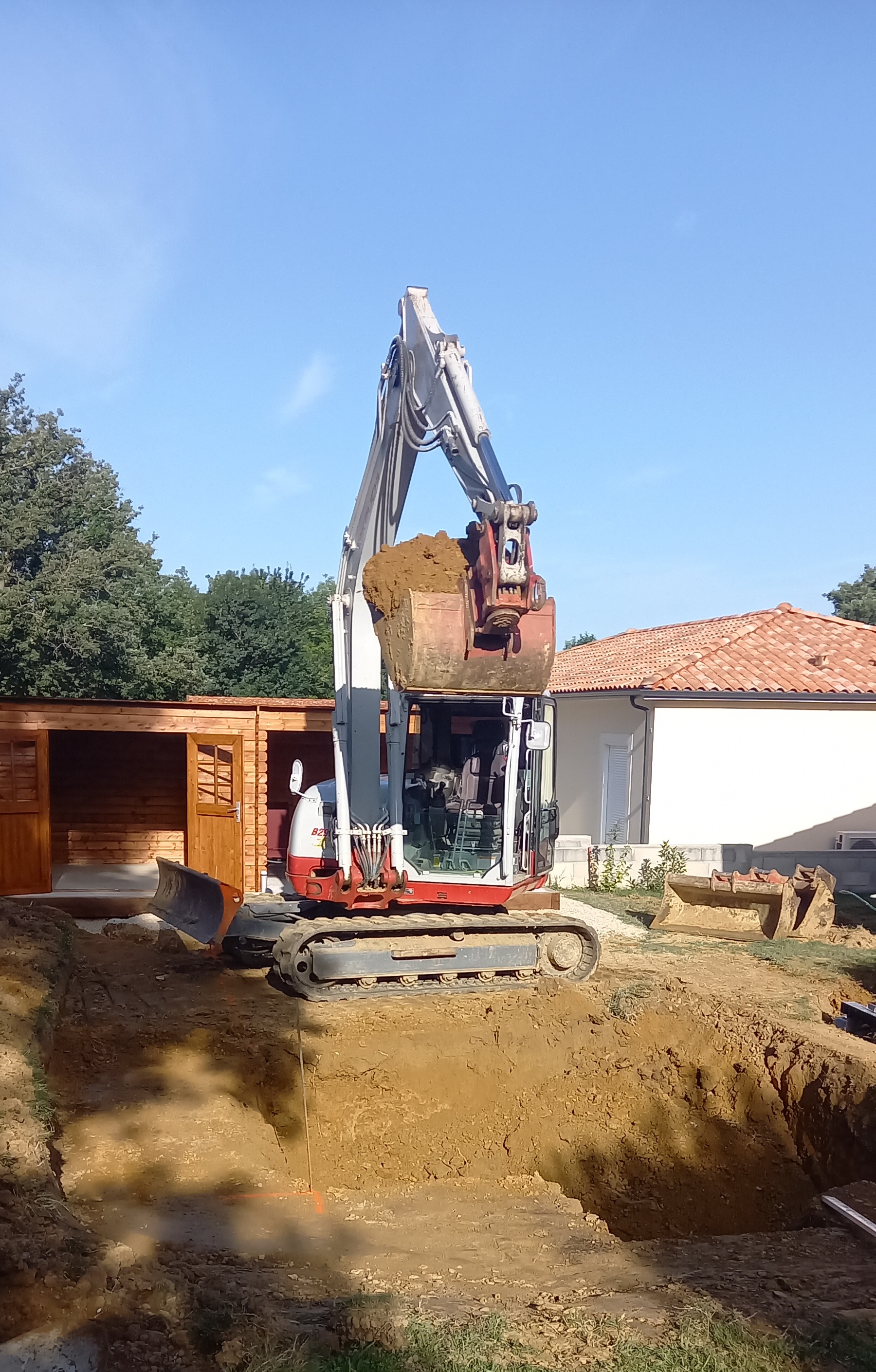 Pose de Piscine ANAA Bleue à Saïx